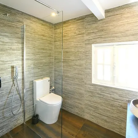 Majestic In With Private Pool וילה